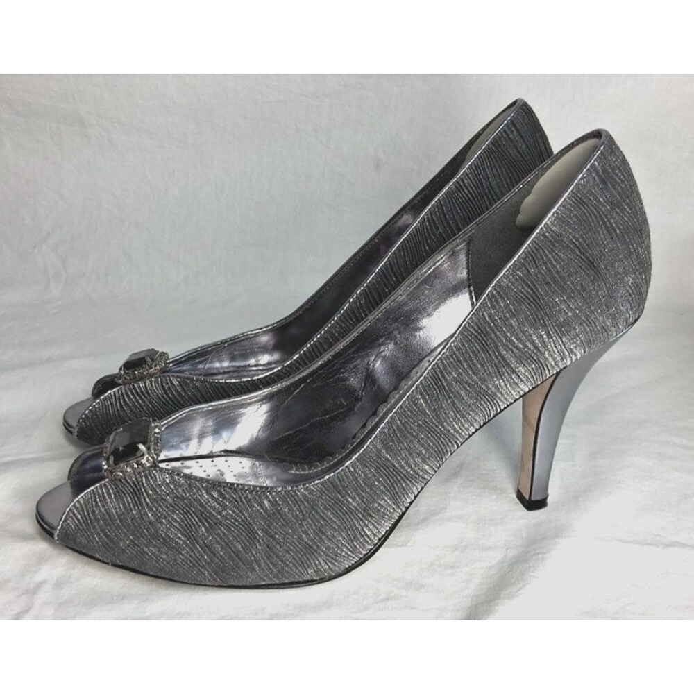 J Renee Mona High Heel Slip On Shoes 10.5 Silver Formal Cocktail Party Wedding
